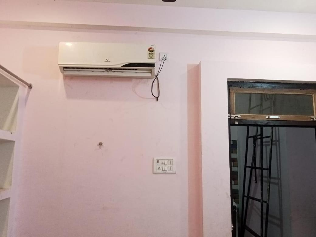 Vaibhav Sadan Dharmsala Hotell Ayodhya Eksteriør bilde
