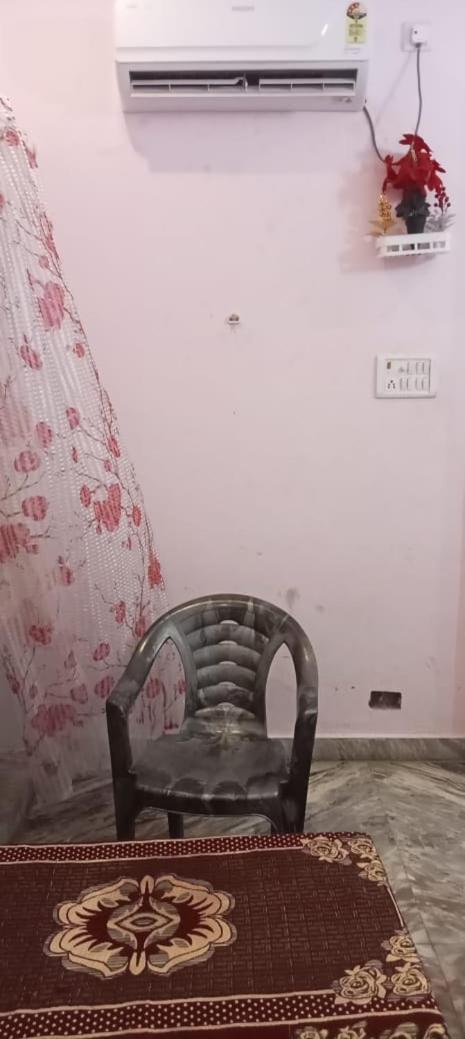 Vaibhav Sadan Dharmsala Hotell Ayodhya Eksteriør bilde